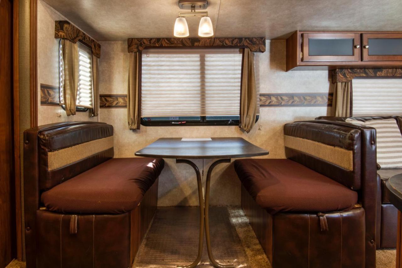 Arrow Creek Camp And Cabins แกตลิงเบิร์ก ภายนอก รูปภาพ